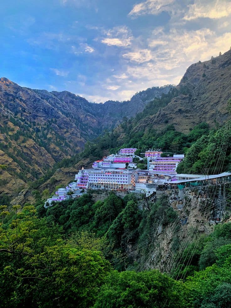 Navratri Vaishno Devi — 11–20 Oct